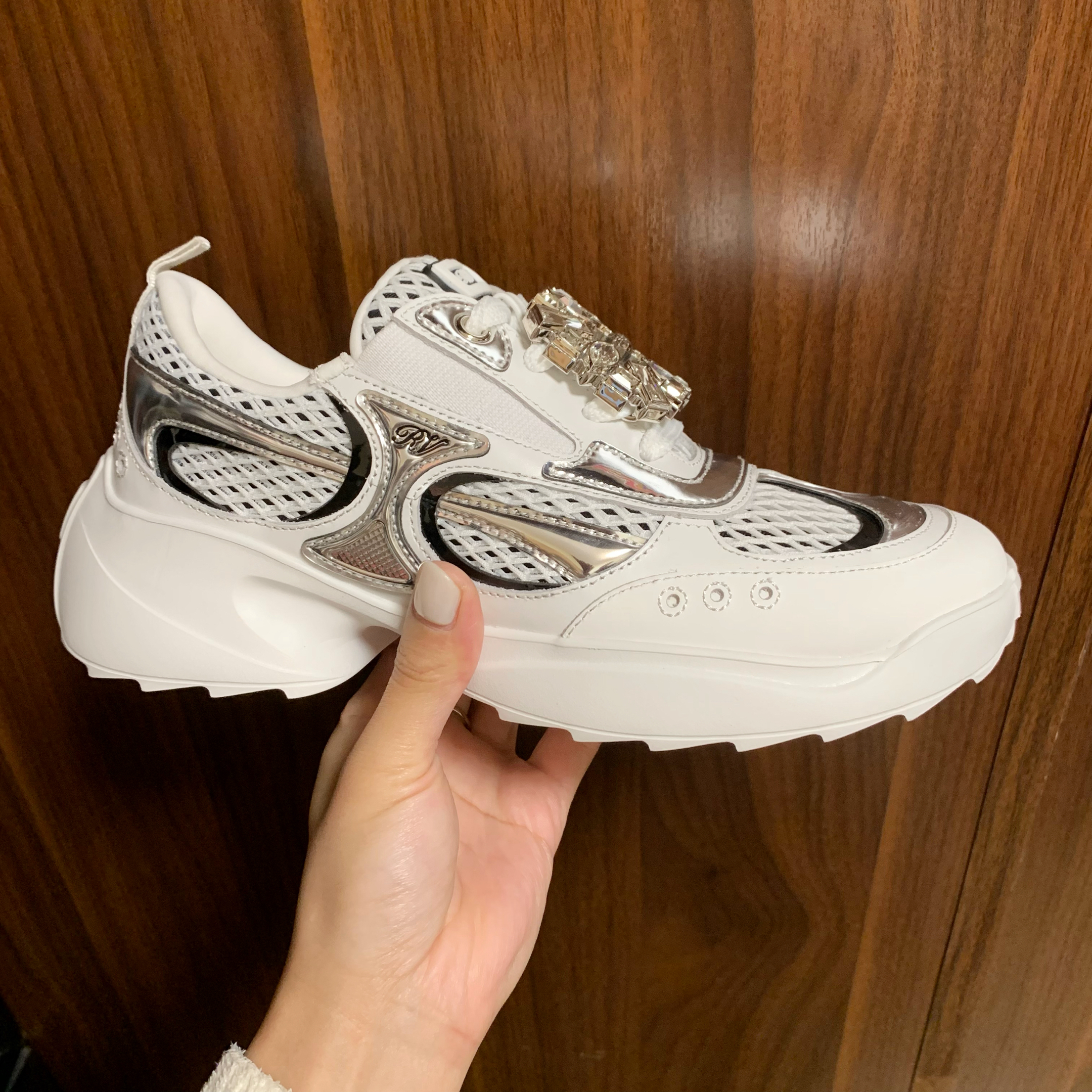 로저비비에 Roger Vivier 스니커즈