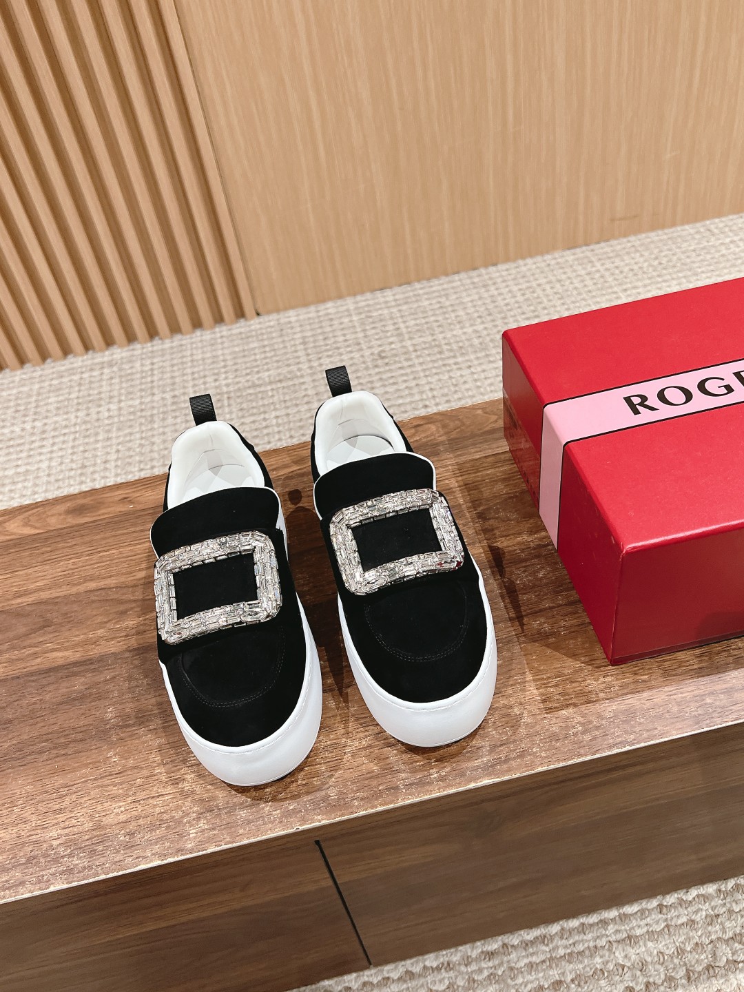 로저비비에 Roger Vivier 스니커즈/로퍼