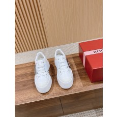 로저비비에 Roger Vivier 스니커즈