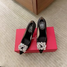 로저비비에 Roger Vivier 하이힐