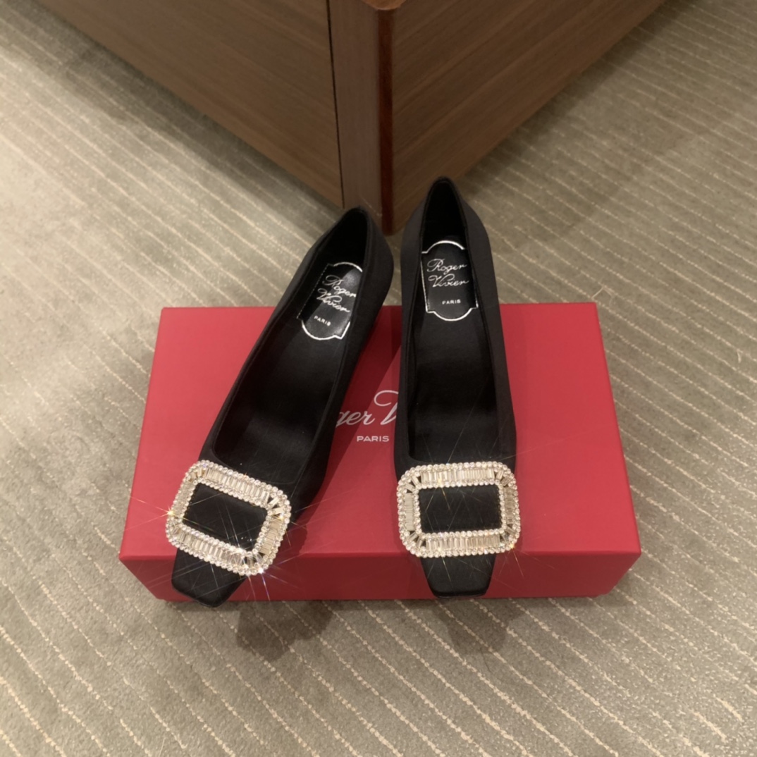 로저비비에 Roger Vivier 하이힐