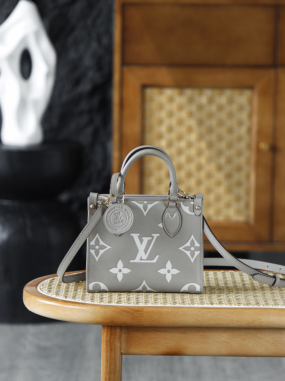 【AS】루이비통 Louis Vuitton M47054 Onthego BB Bicolor Monogram Empreinte Leather 18cm
