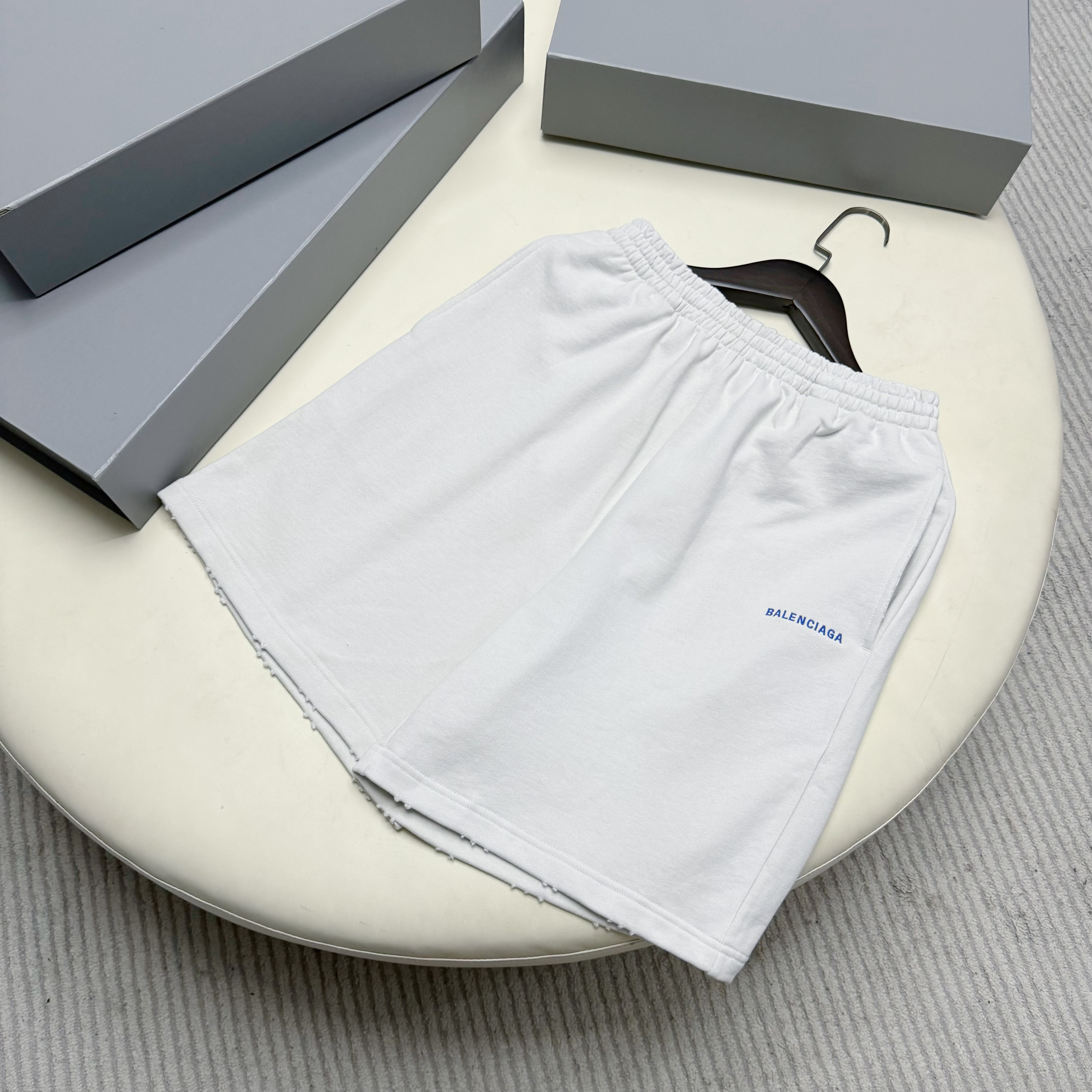 발렌시아가 Balenciaga 반바지