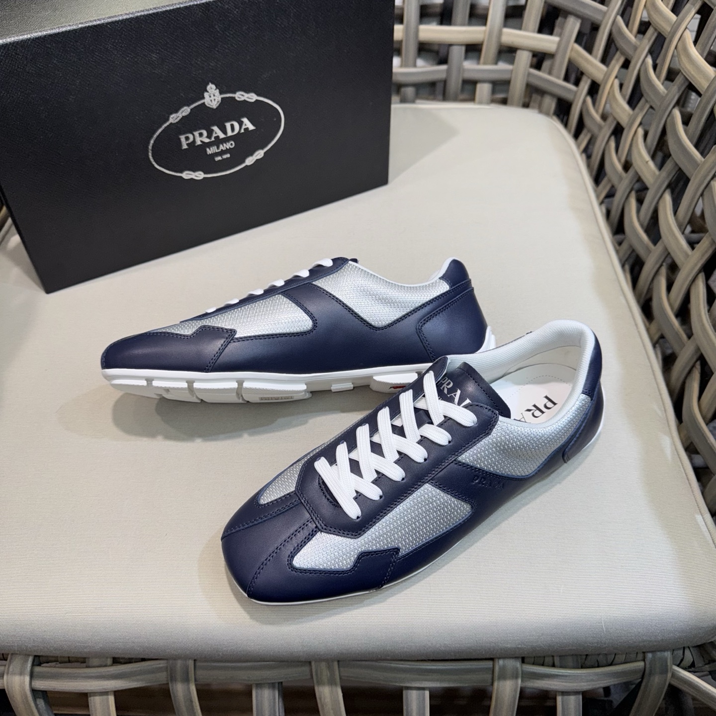 프라다 Prada 스니커즈