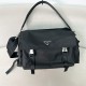 프라다 Prada 2VD082 익스플로어 리나일론 및 가죽 백 42cm