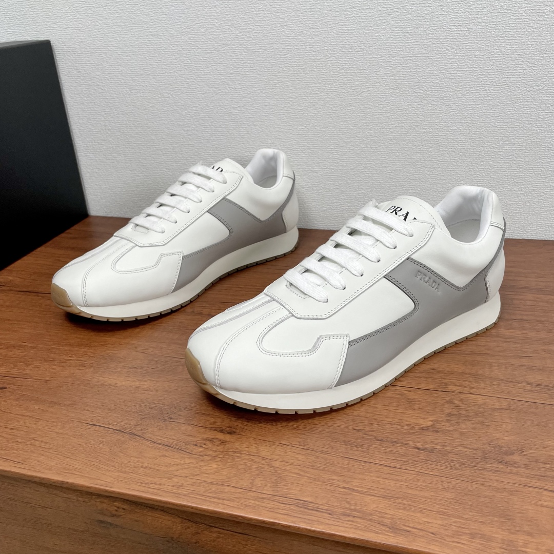 프라다 Prada 스니커즈