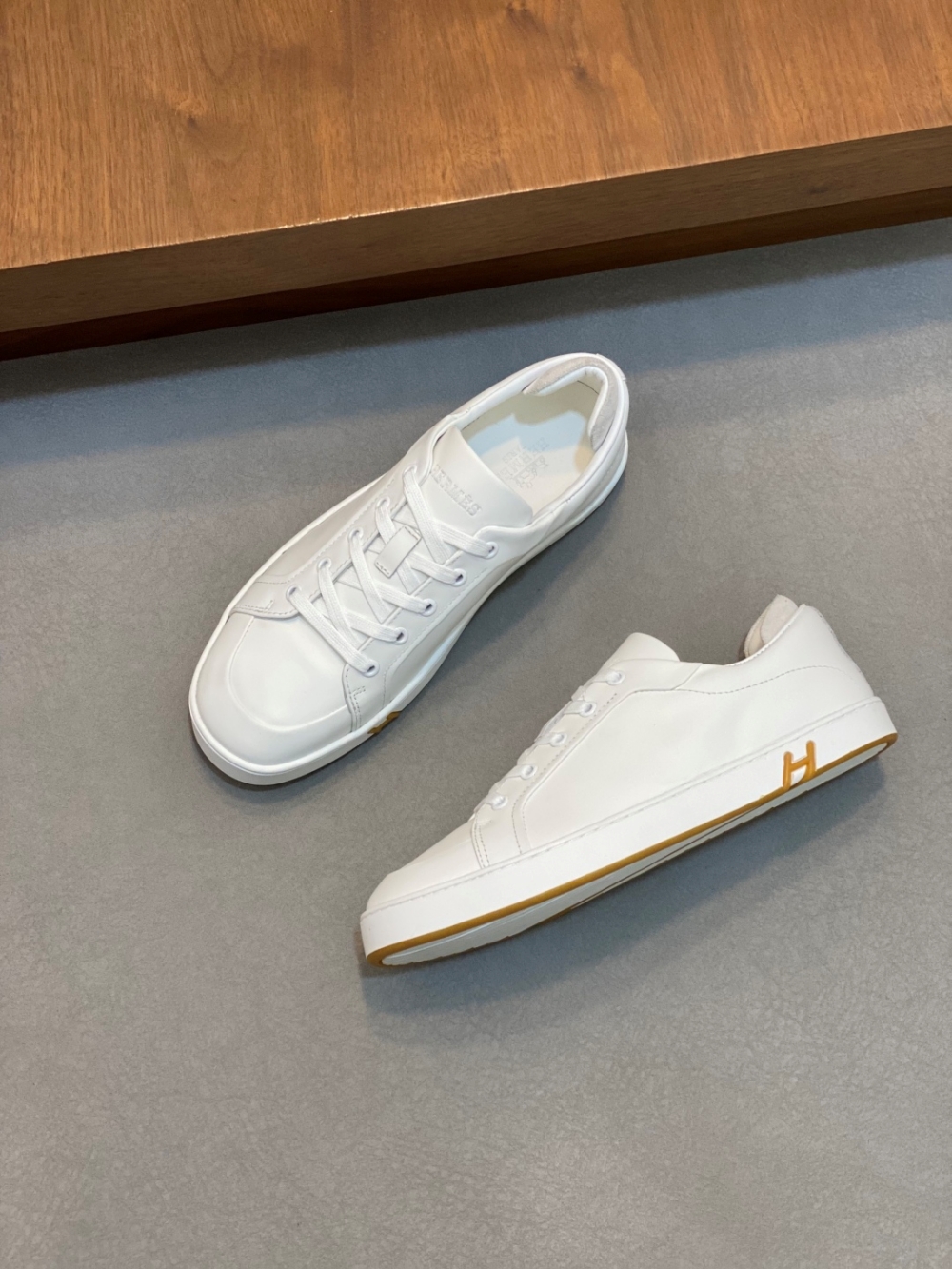 에르메스 Hermes Kiddy 스니커즈