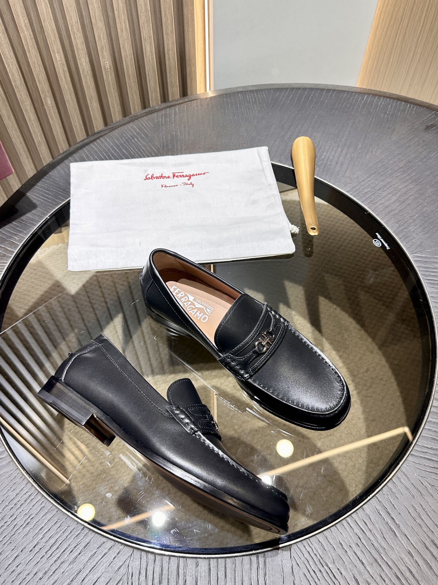 살바토레 페라가모 Salvatore Ferragamo 로퍼