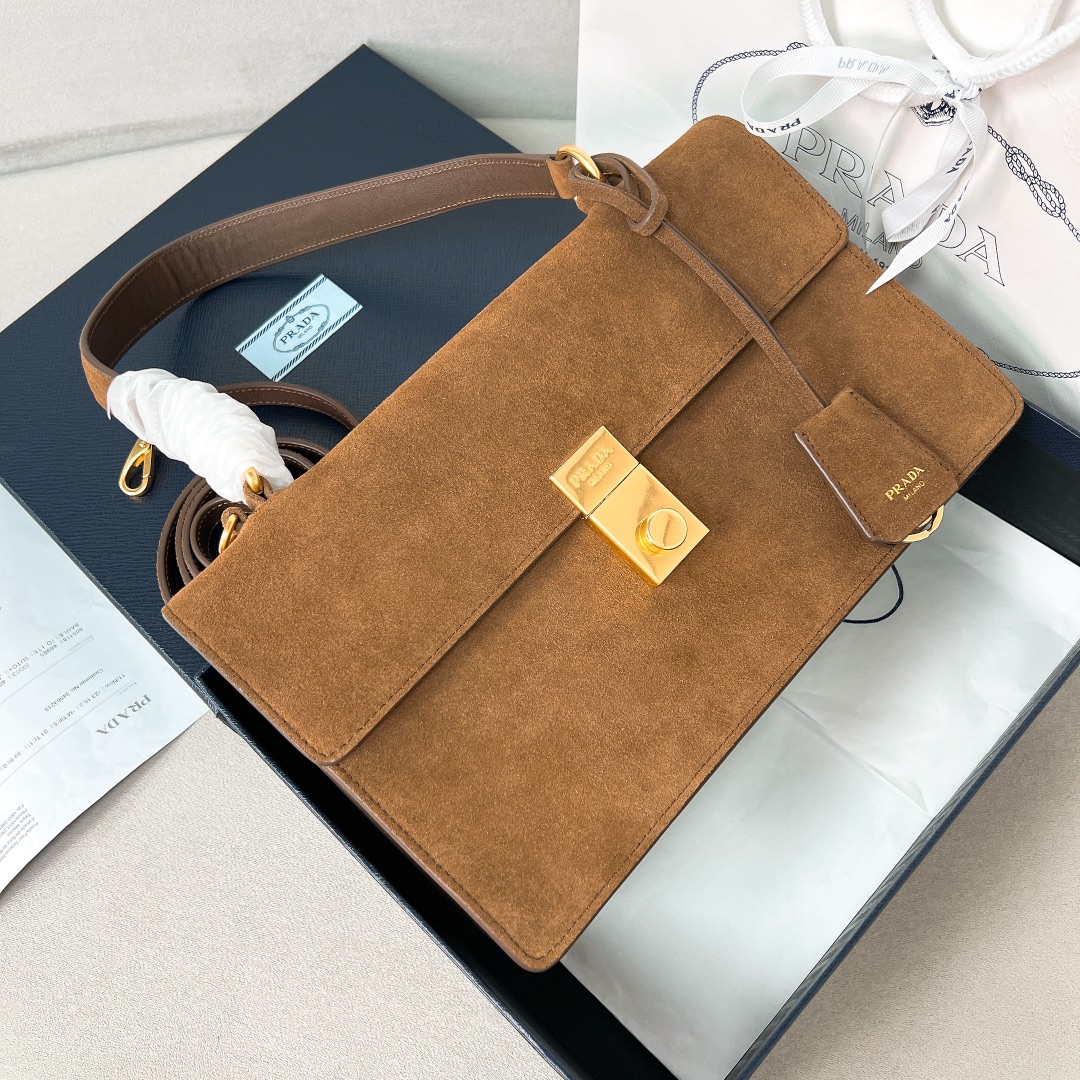 프라다 Prada 1BN023 소프트 사운드 미디엄 스웨이드 숄더백 28cm