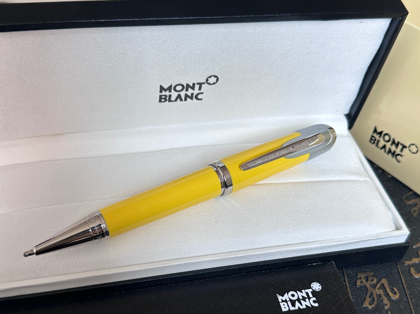 몽블랑 Montblanc 볼펜 Yellow