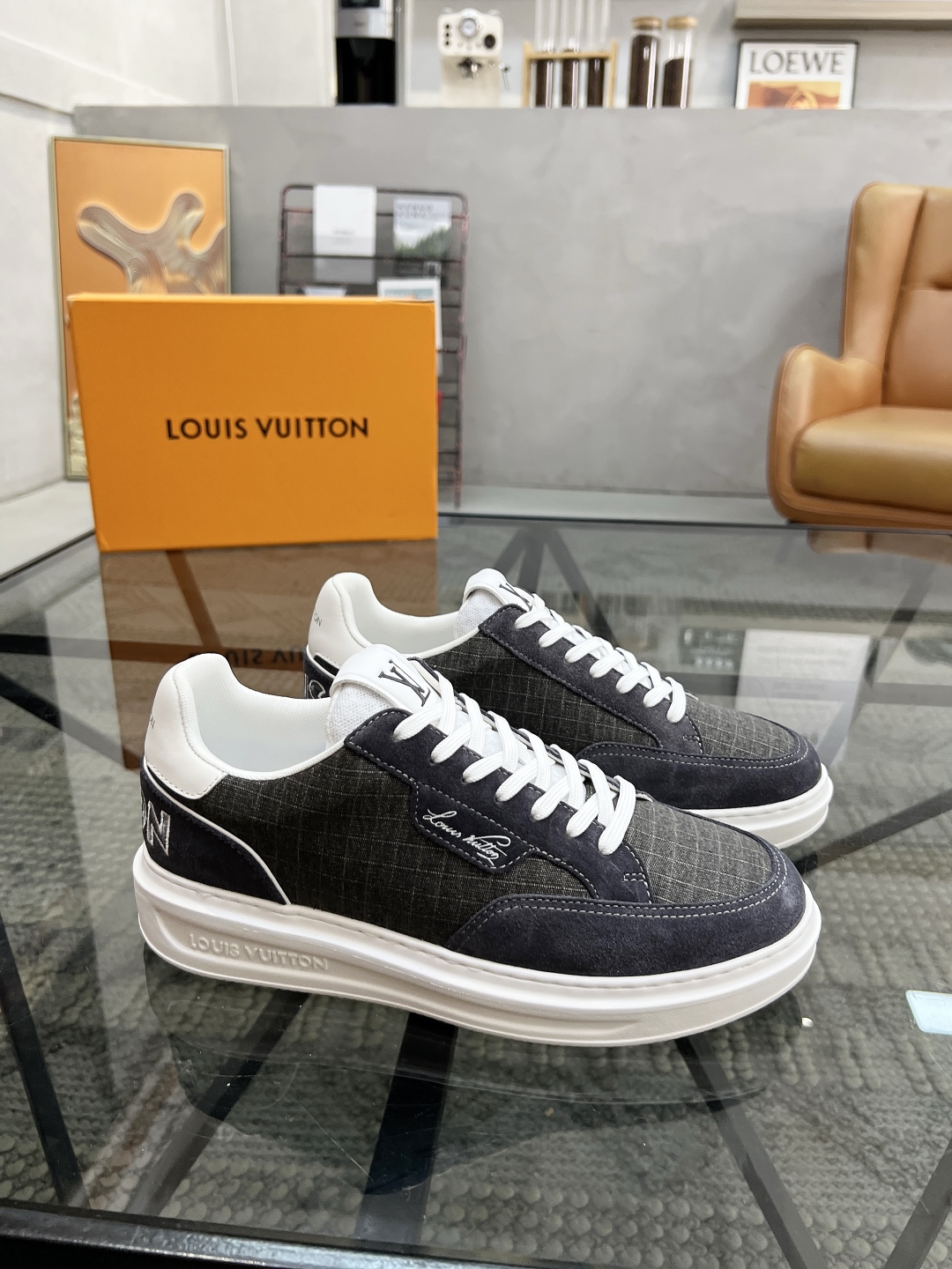 루이비통 Louis Vuitton 스니커즈