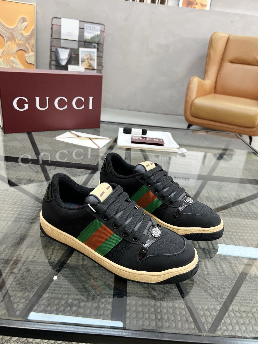 구찌 Gucci 스니커즈