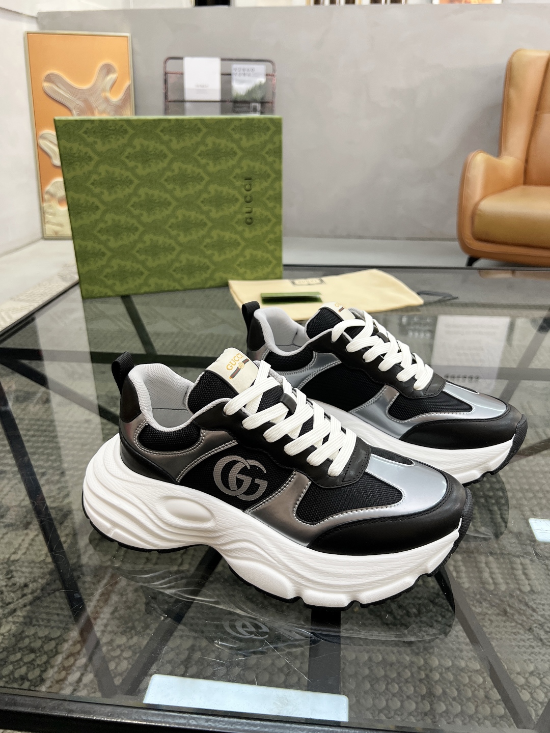 구찌 Gucci 스니커즈