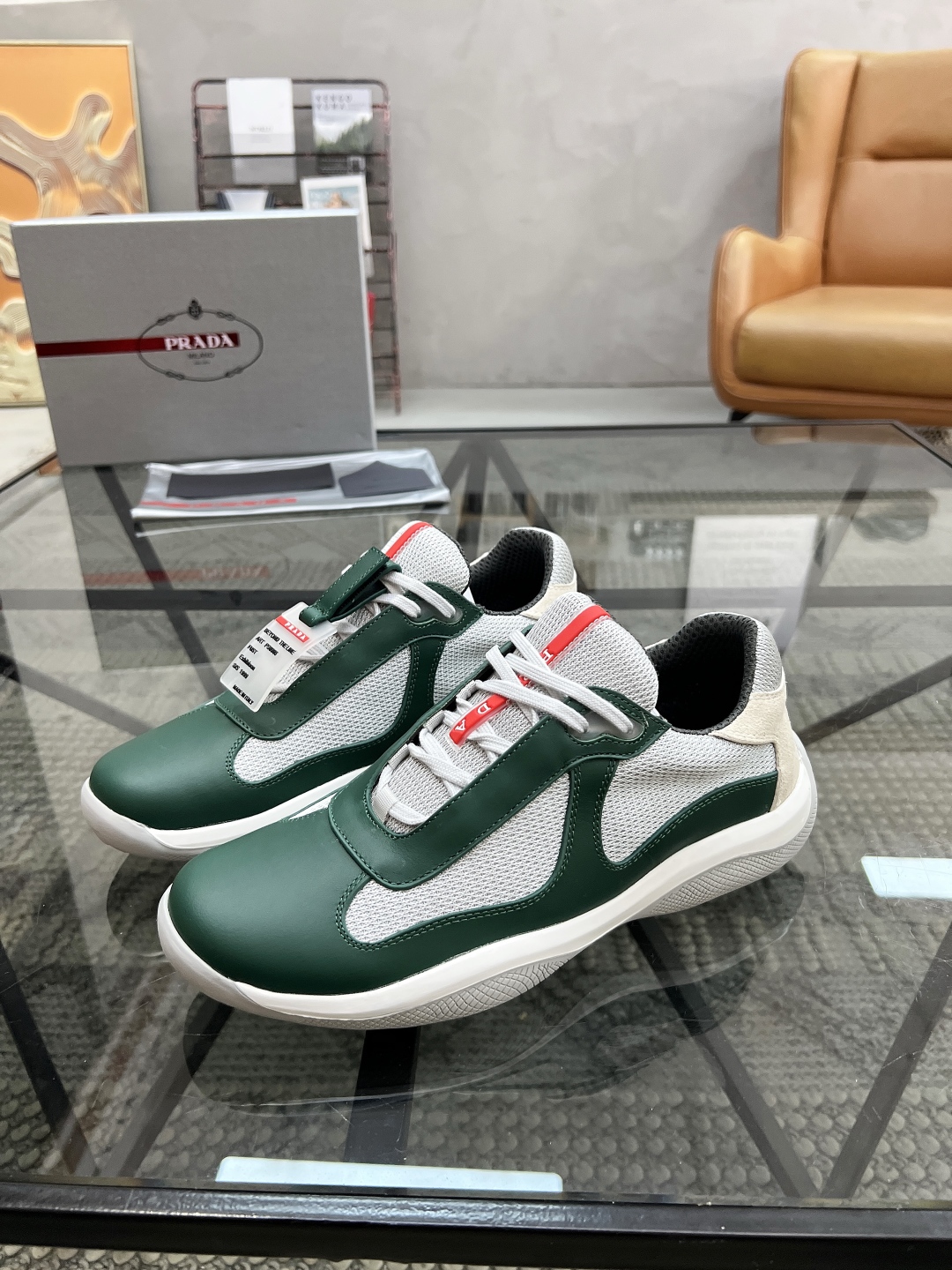 프라다 Prada 스니커즈