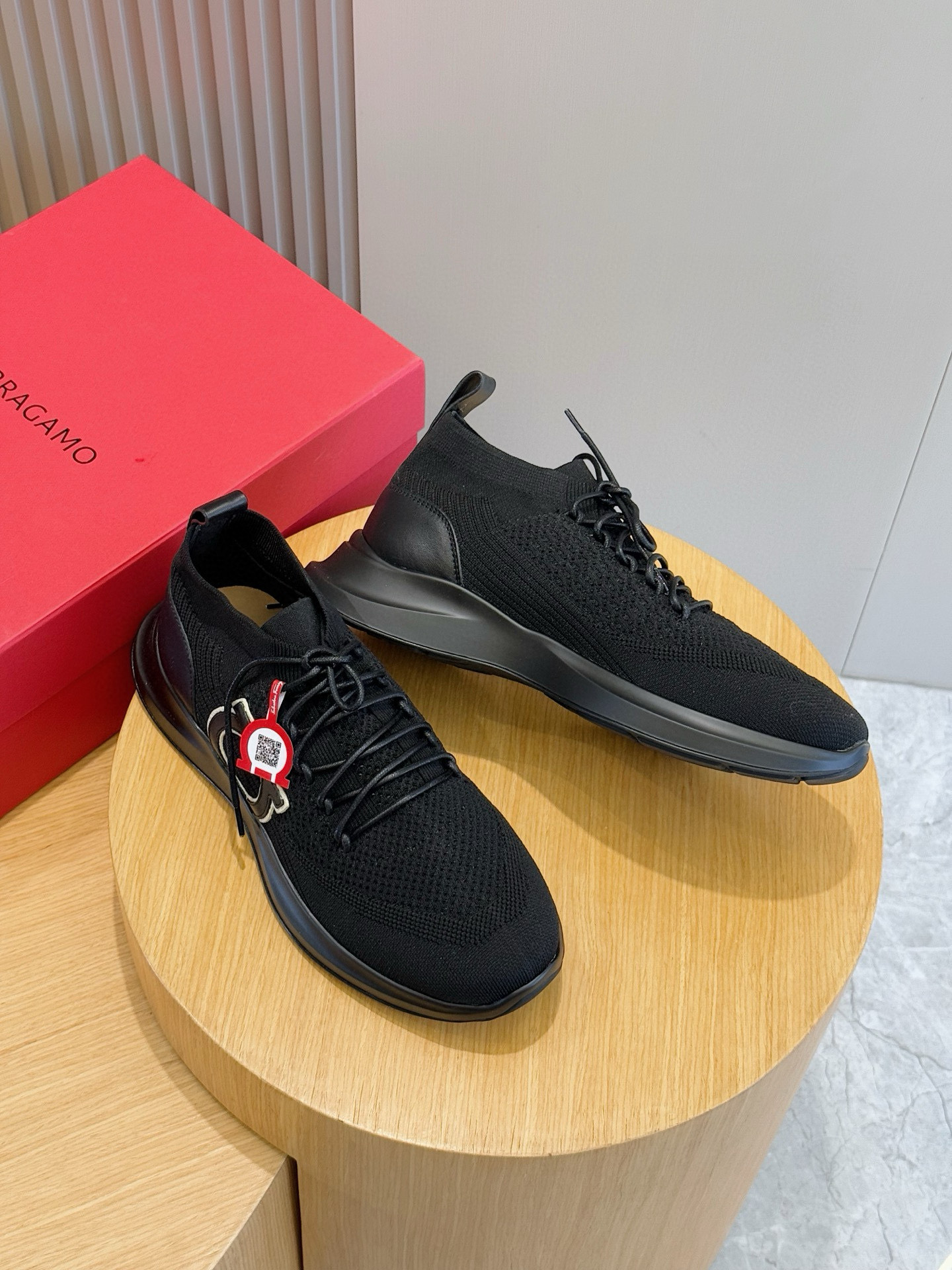 살바토레 페라가모 Salvatore Ferragamo 스니커즈