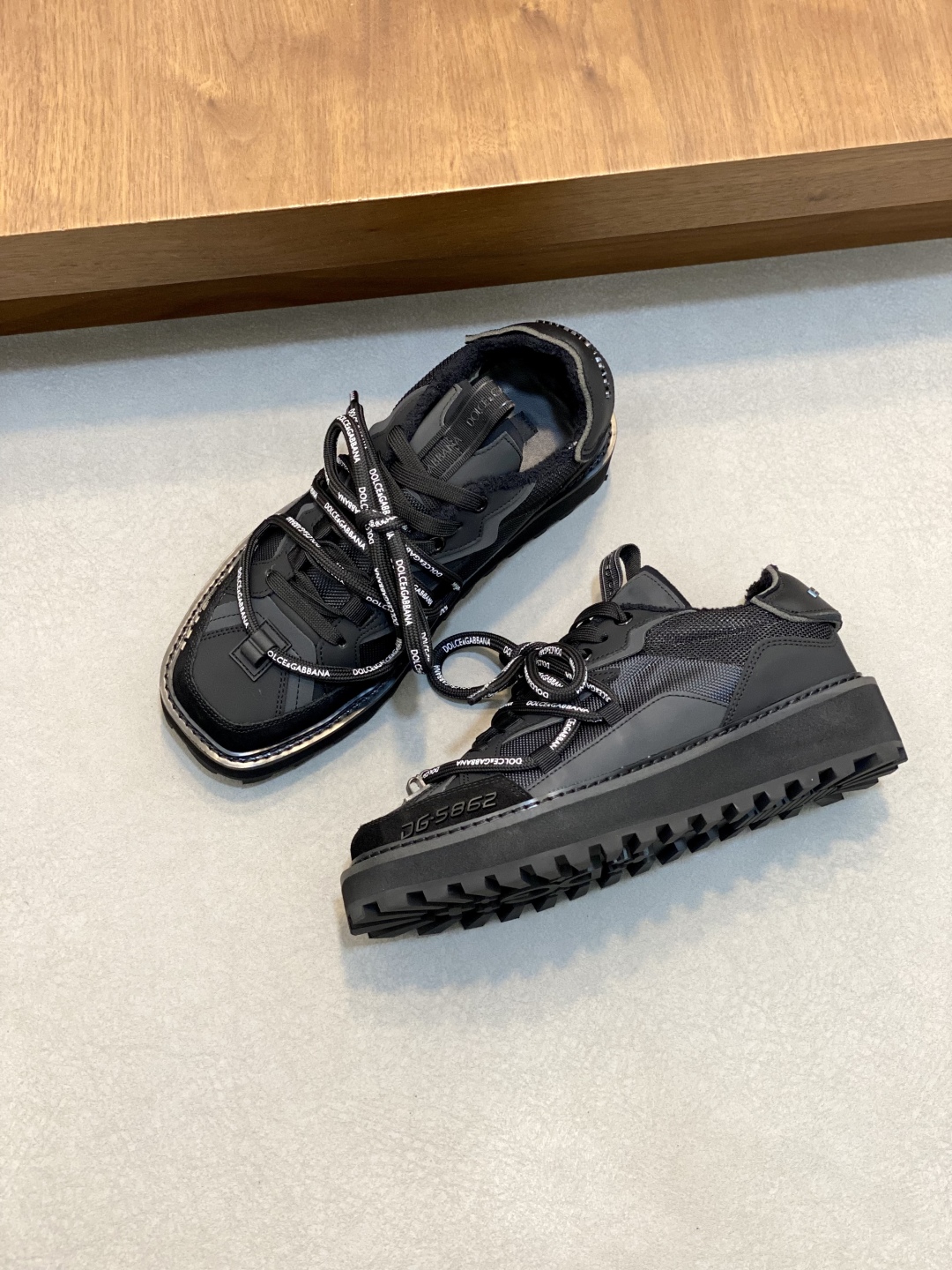 돌체앤가바나 Dolce&Gabbana 스니커즈