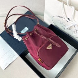 프라다 Prada 1BH038 듀엣 리나일론 버킷 백 23CM
