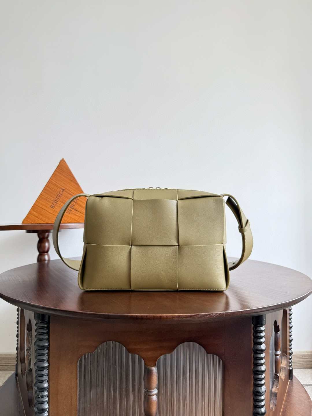 보테가 베네타 Bottega Veneta 731165 Arco Camera Bag 28cm