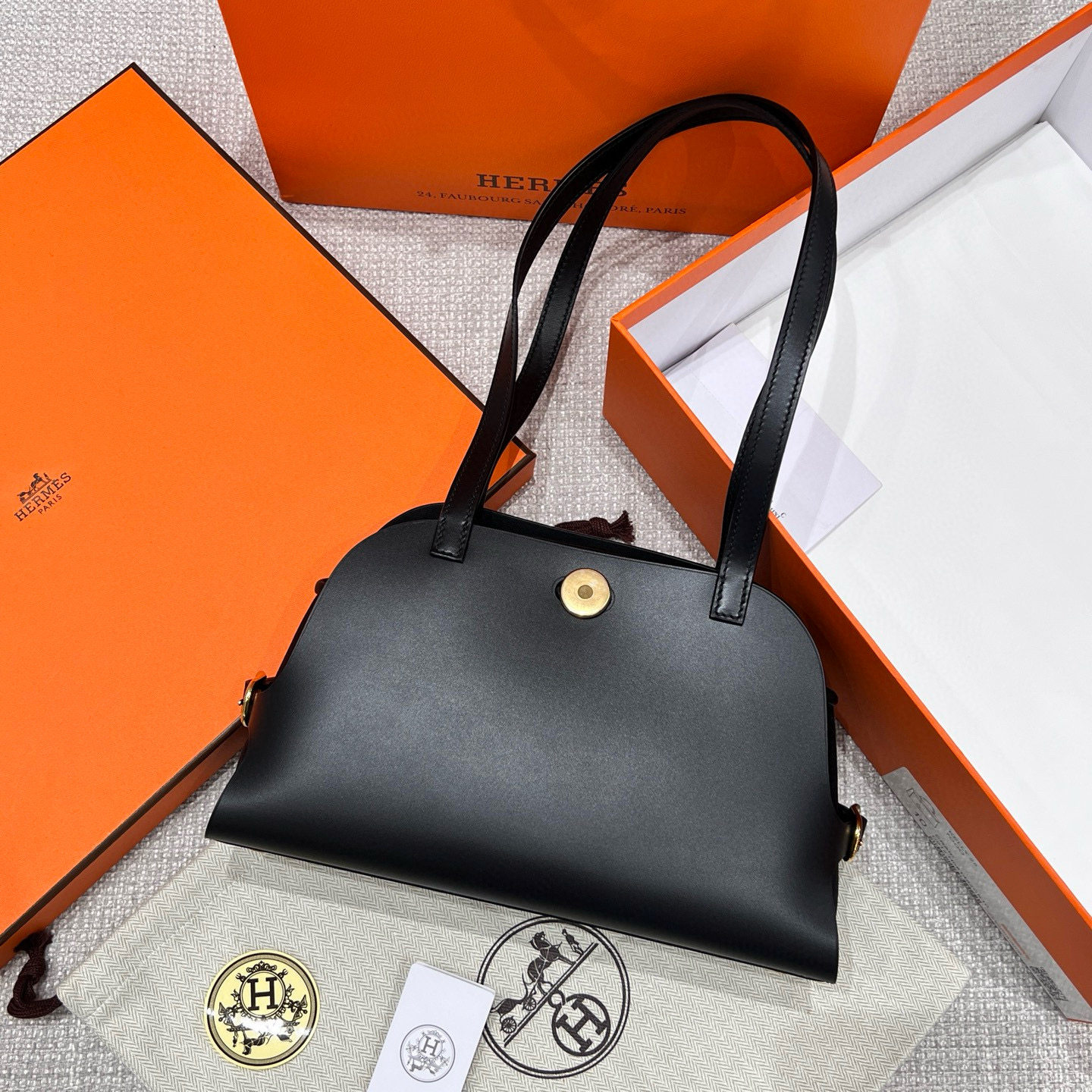 에르메스 Hermes Tablier Sellier Germany Leather 89 Noir/gold