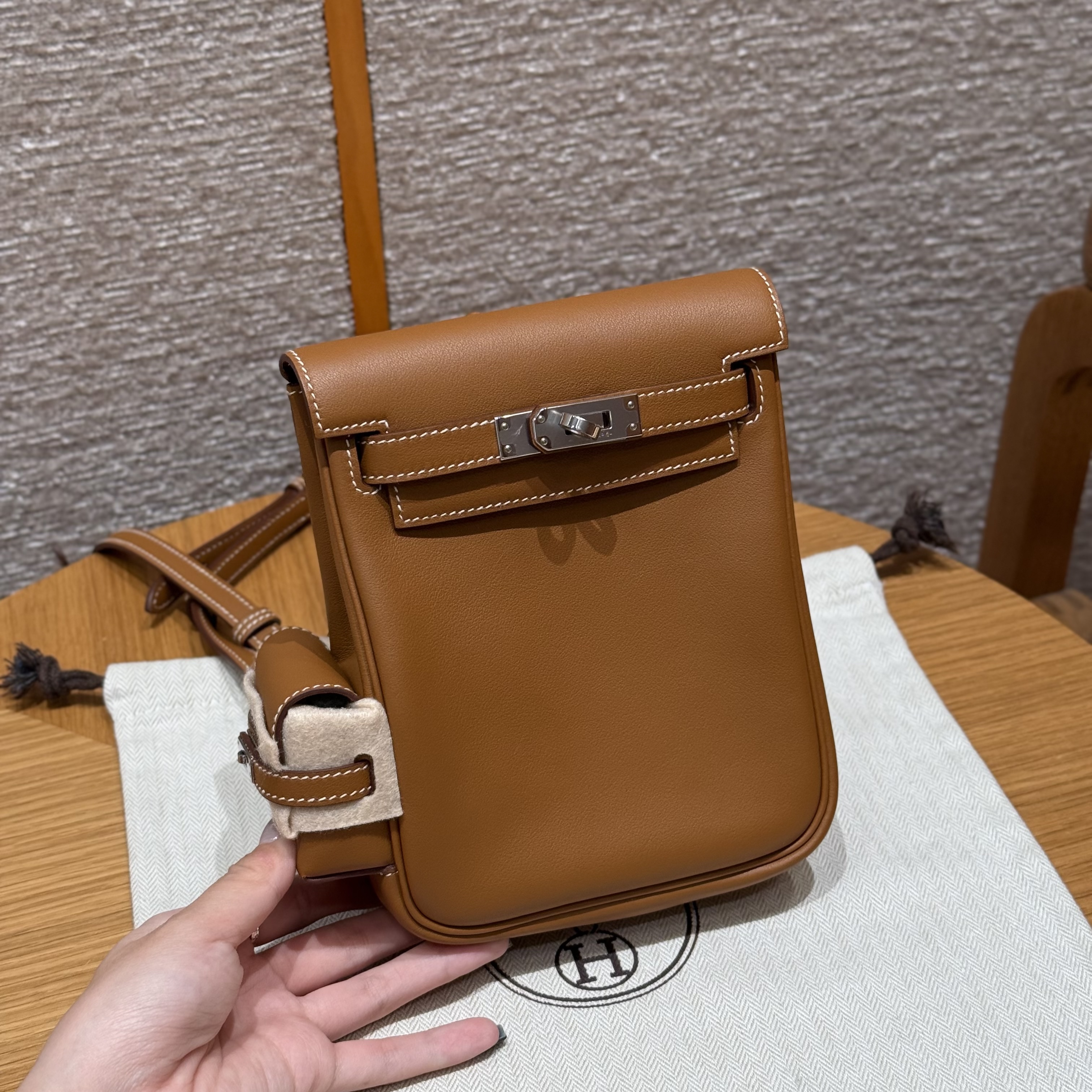 에르메스 Hermes Kelly Jump Swift 37 Gold/silver