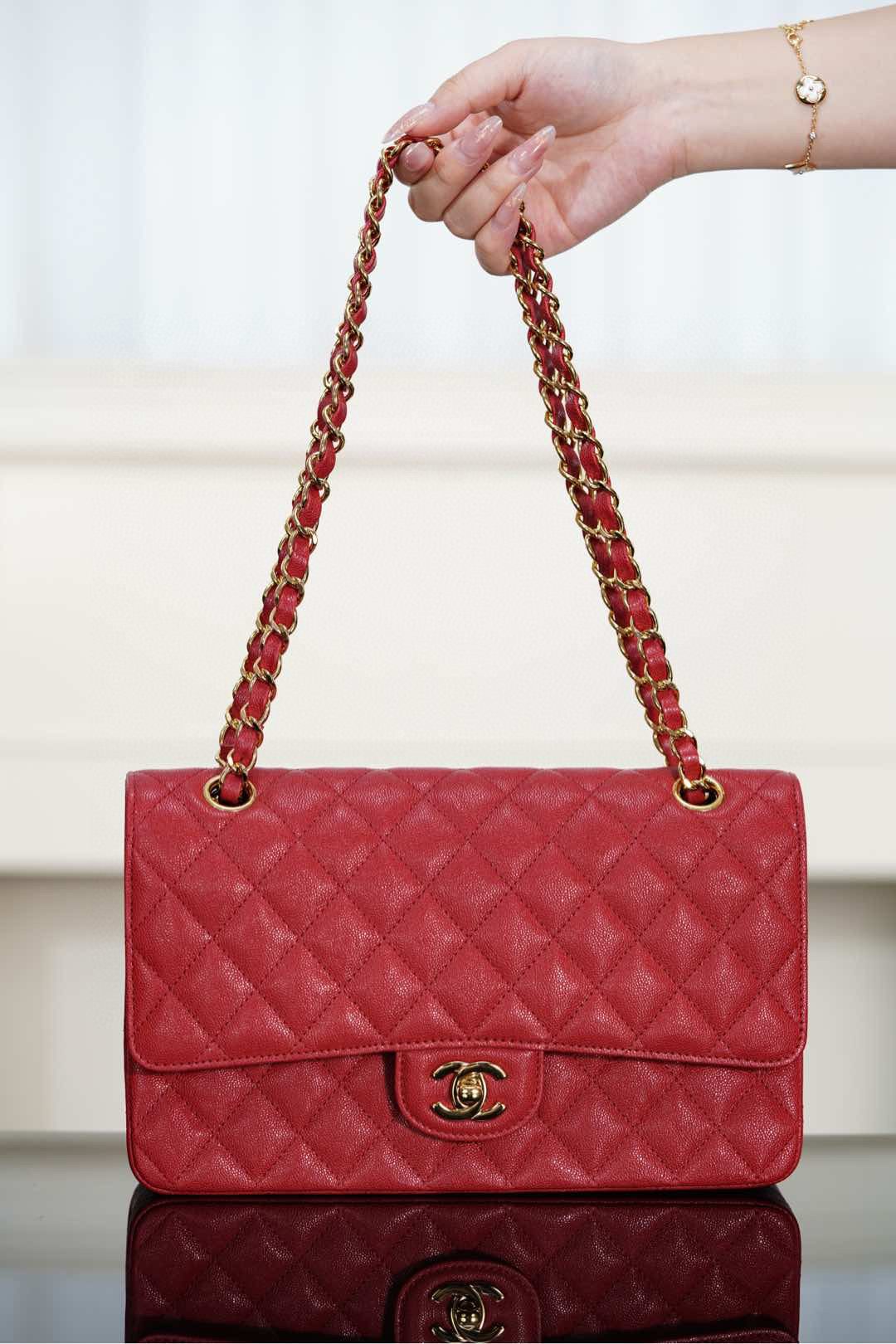 샤넬 Chanel Medium Classic Flap Bag Red 25cm