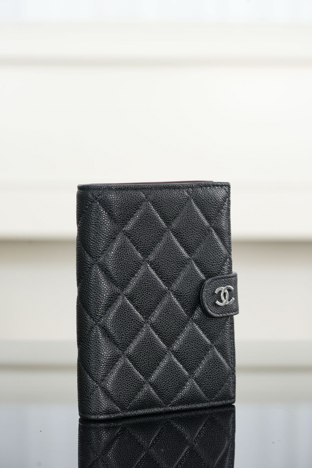 샤넬 Chanel 24k Passport Holder Black silver 14cm