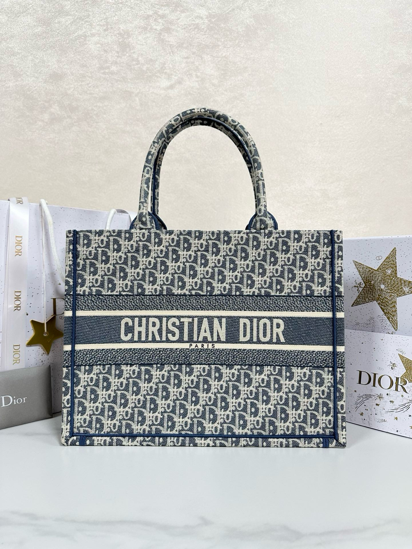 디올 Dior Medium Dior Book Tote Blue Oblique Chambray 36.5cm