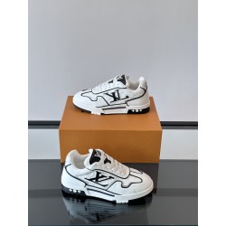 루이비통 LV TRAINER 스니커즈