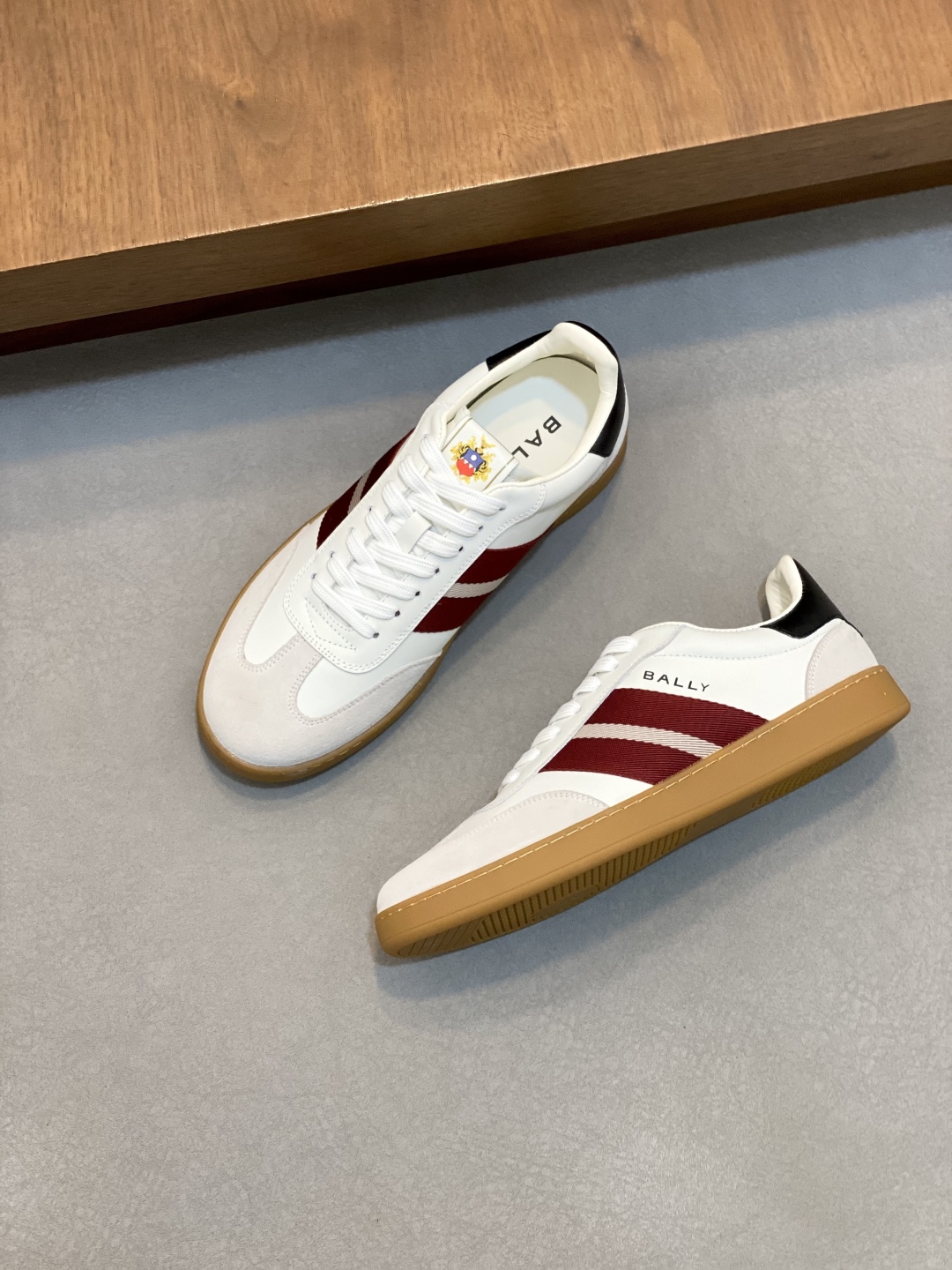 발리 BALLY 스니커즈