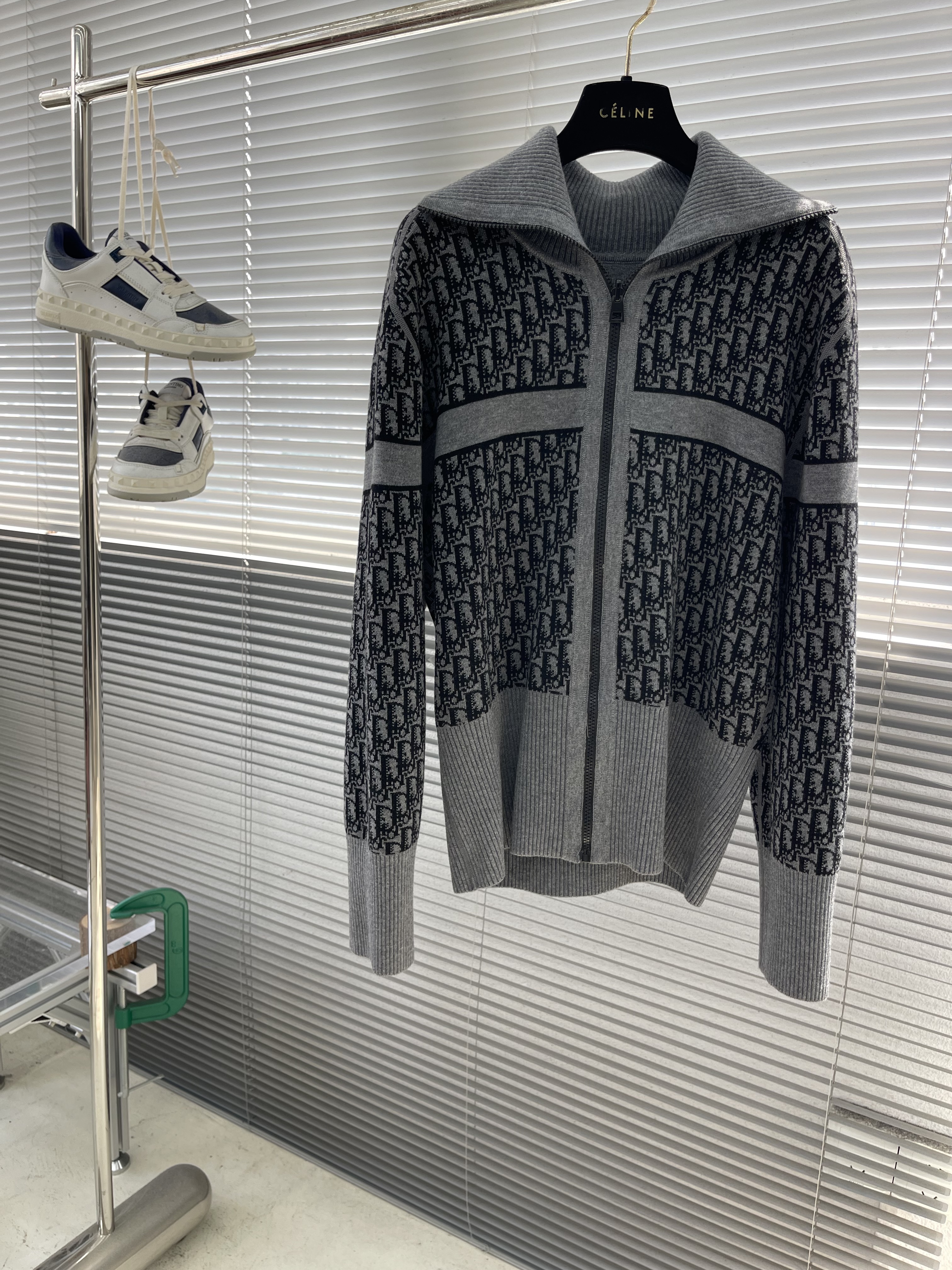 디올 DIOR 양면 가디건