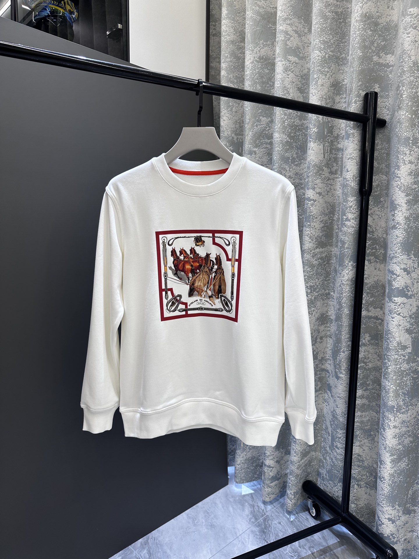 에르메스 Hermes  맨투맨