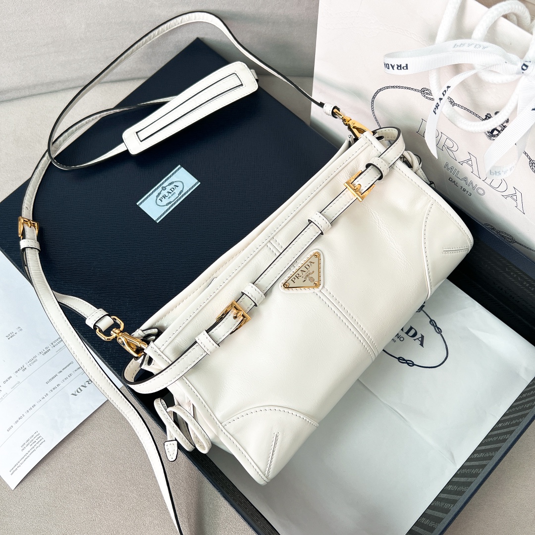 프라다 Prada 1BH215 보니 스몰 가죽 숄더백 26CM