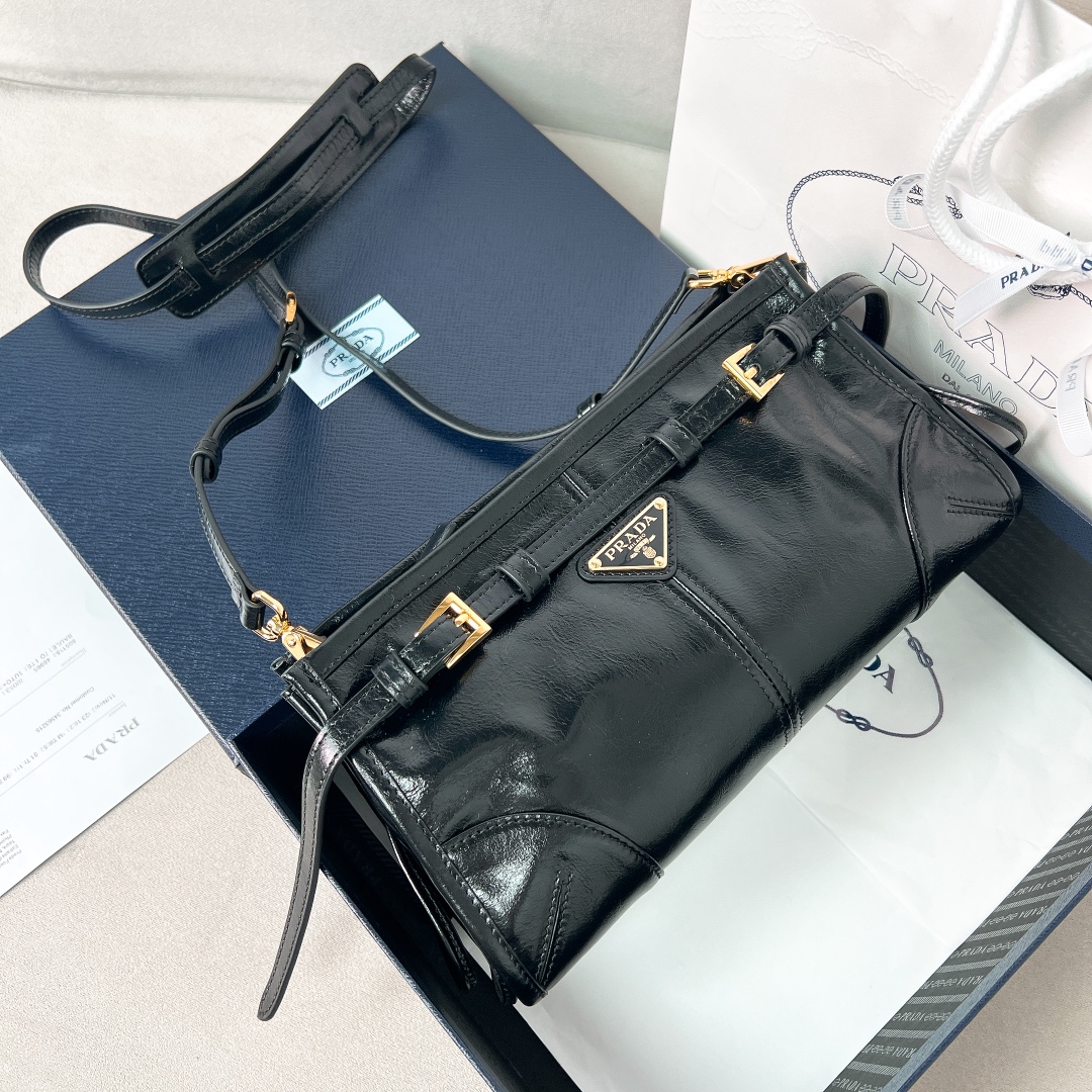 프라다 Prada 1BH215 보니 스몰 가죽 숄더백 26CM