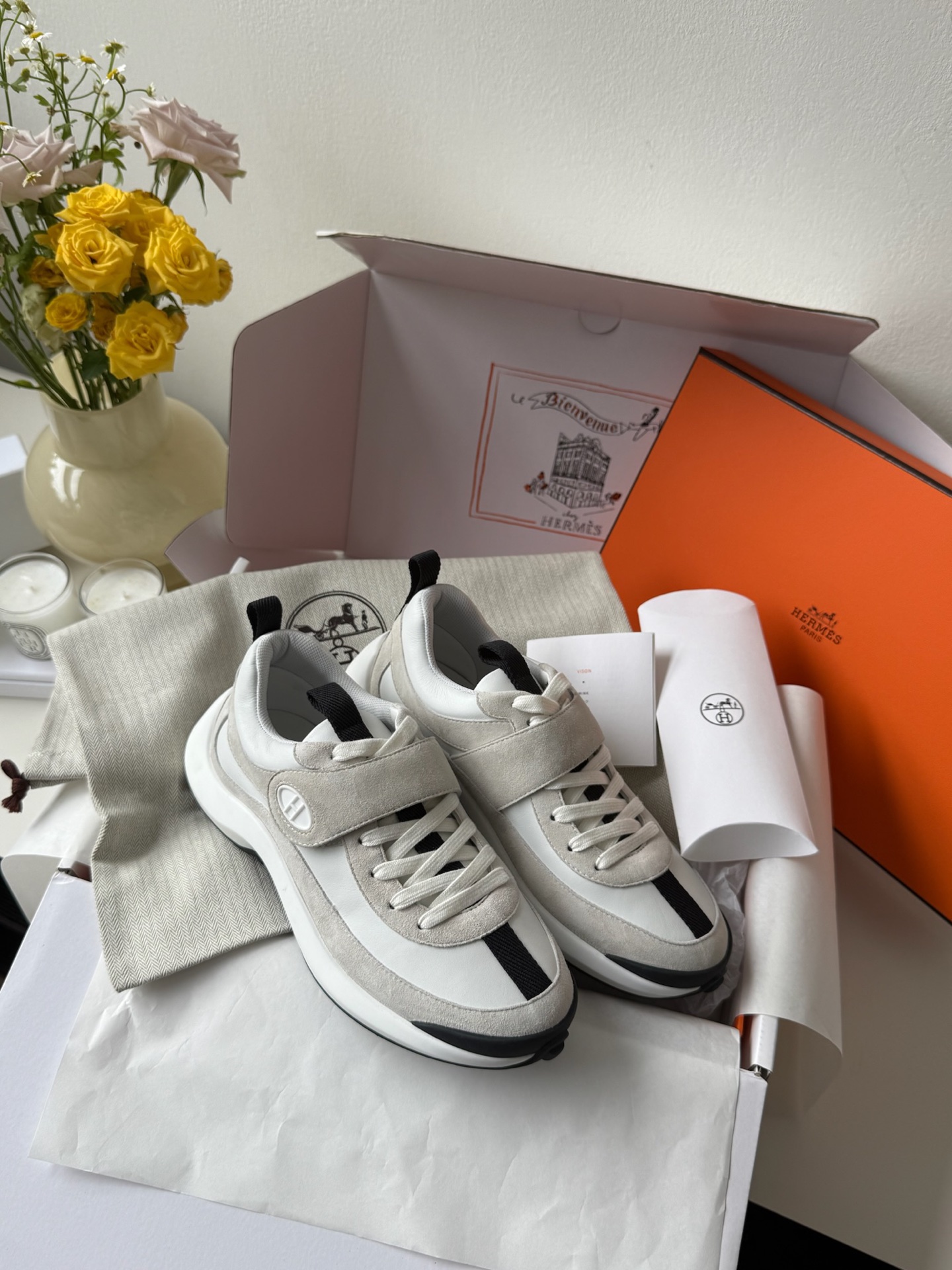 에르메스 Hermes Loop 스니커즈