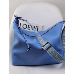 로에베 Loewe 2201 Cubi Crossbody Bag in Supple Smooth Calfskin 32CM