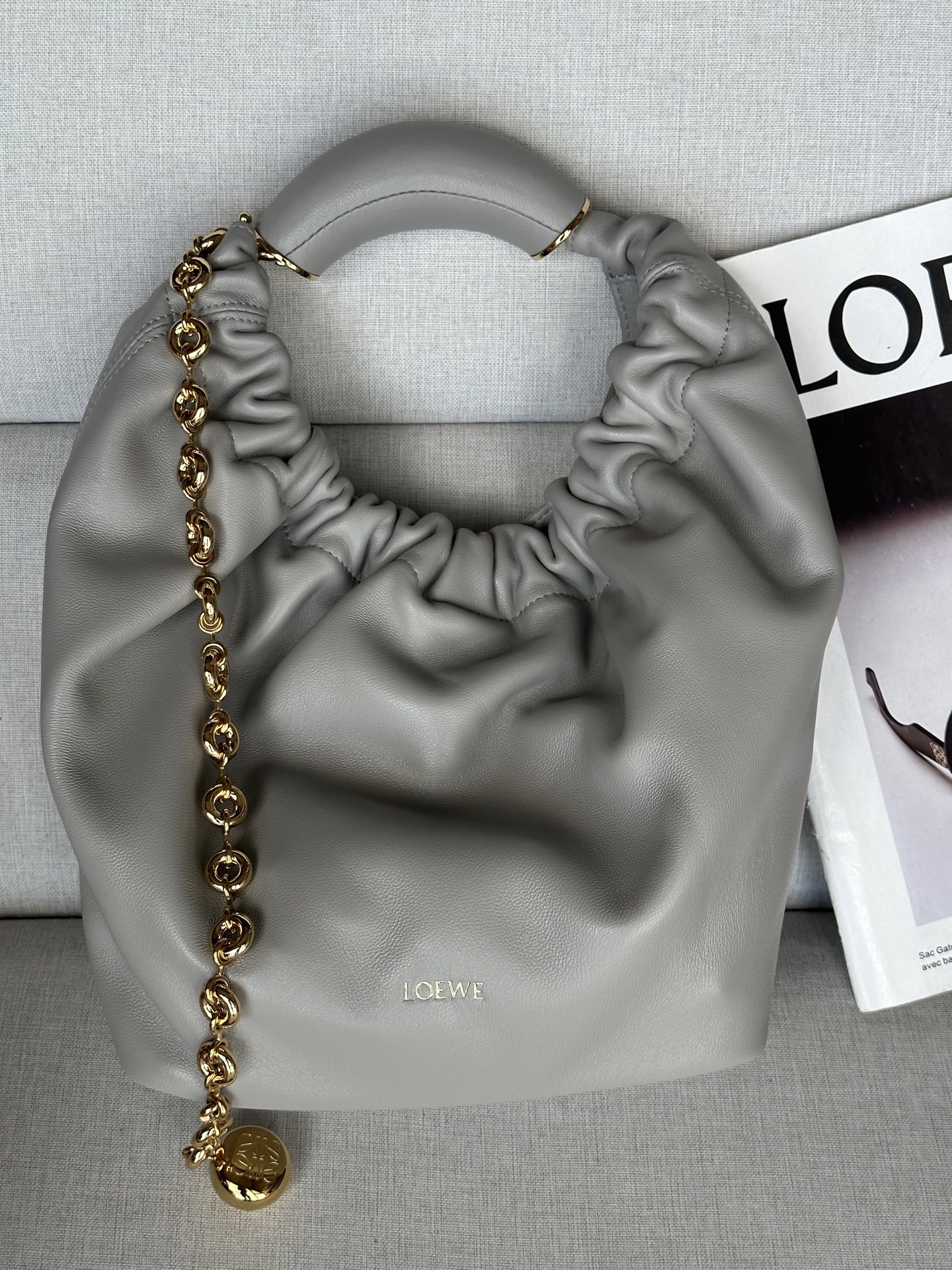 로에베 Loewe 3901 Small Squeeze Bag In Nappa Lambskin