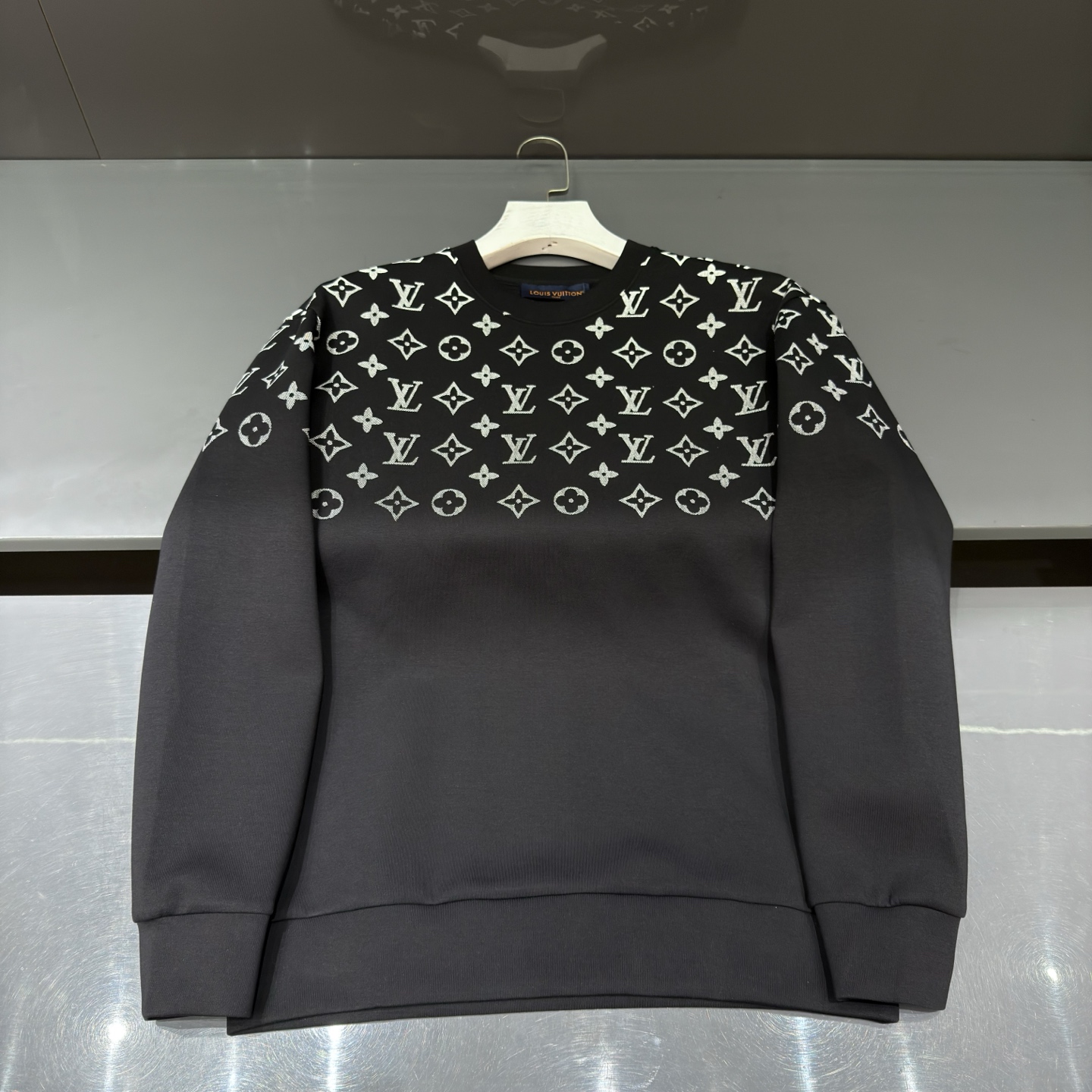 루이비통 Louis Vuitton 맨투맨