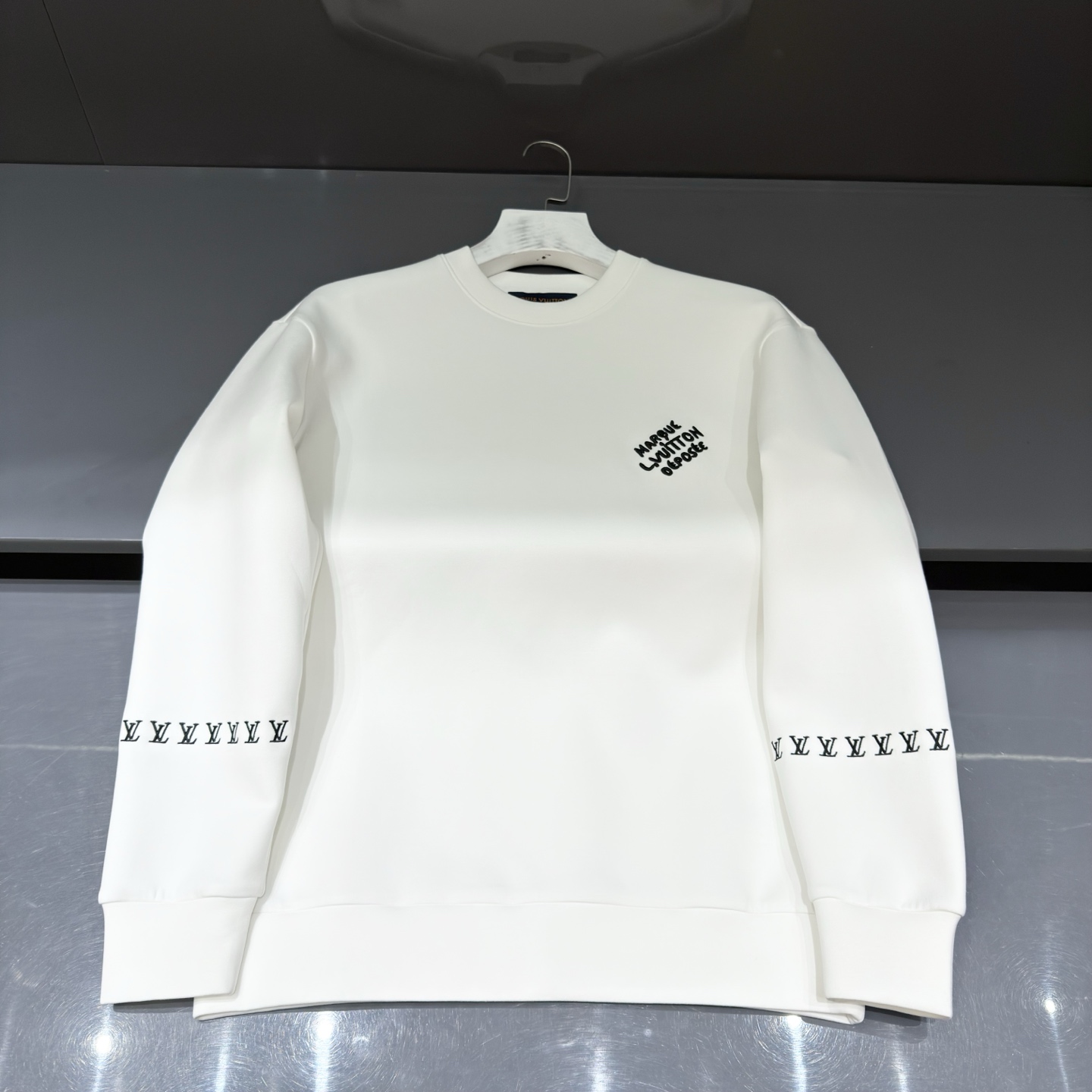 루이비통 Louis Vuitton 맨투맨