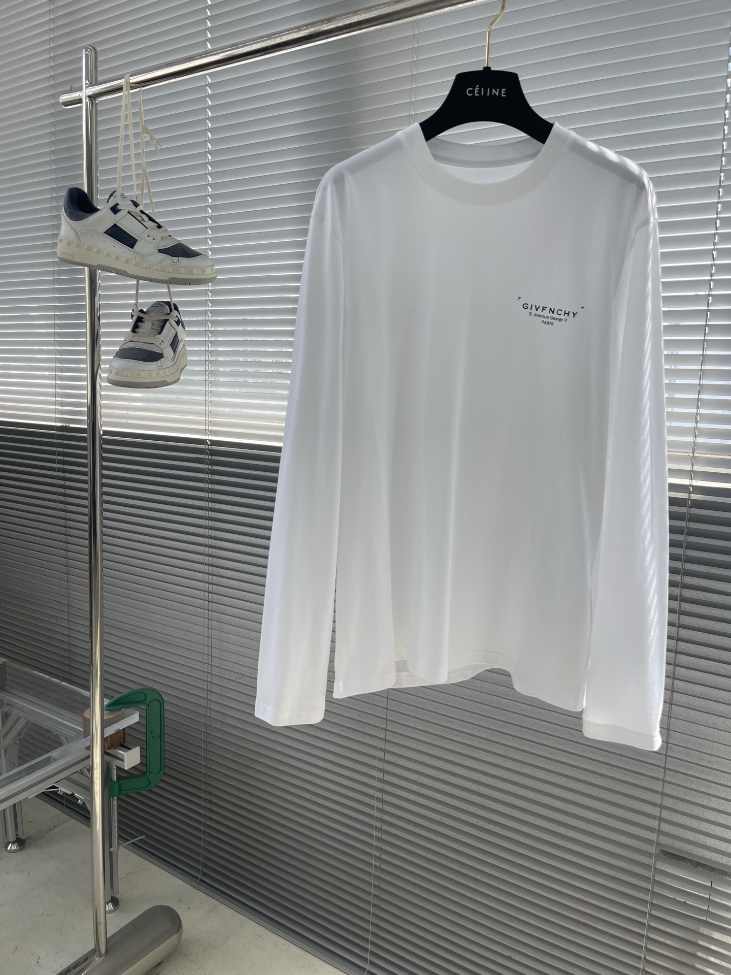 지방시 Givenchy 긴팔 티셔츠