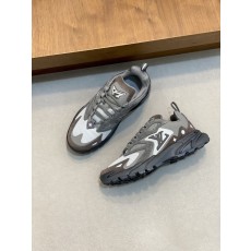 루이비통 Louis Vuitton Discovery 스니커즈