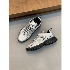 루이비통 Louis Vuitton Discovery 스니커즈