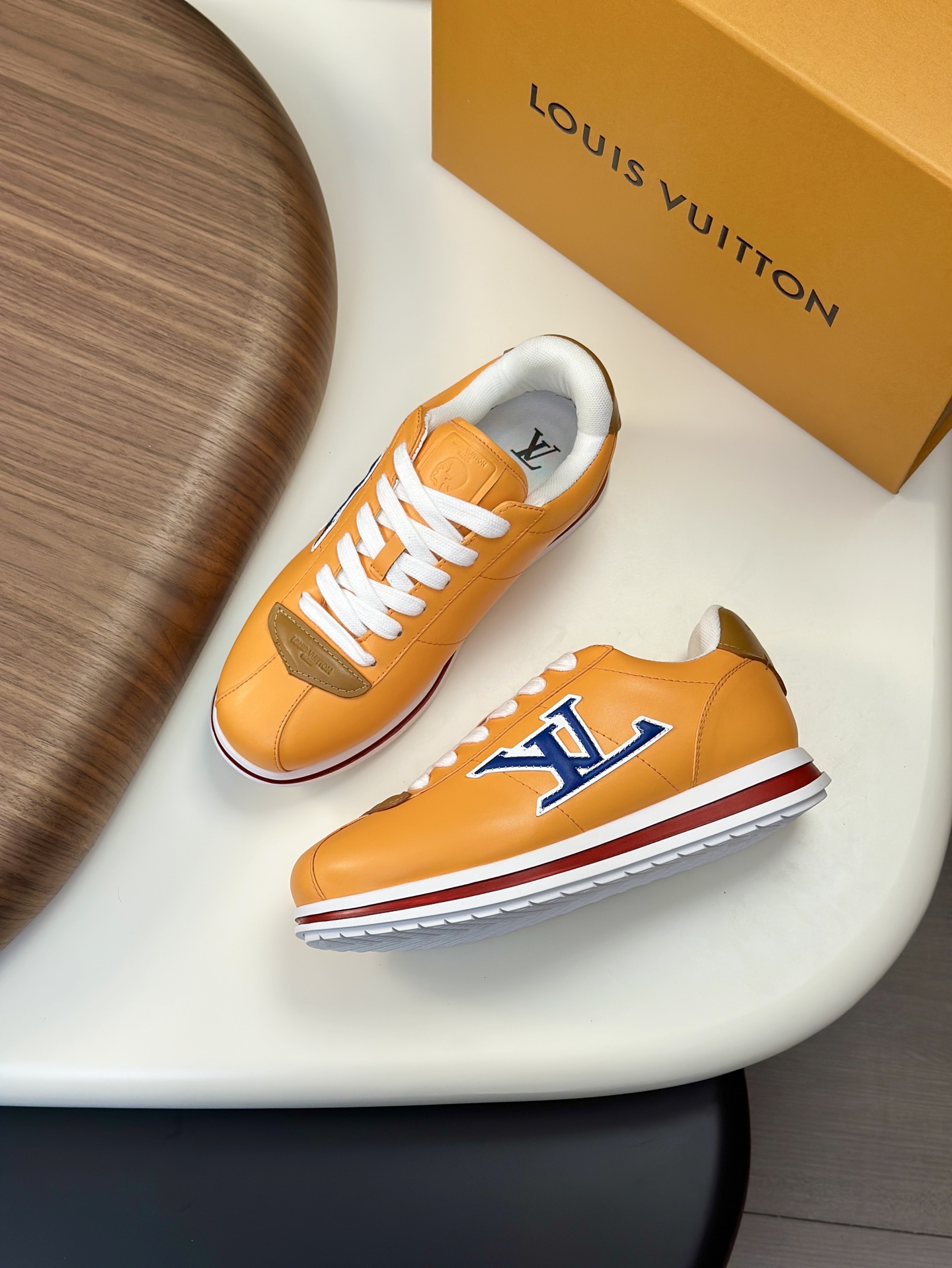 루이비통 Louis Vuitton 스니커즈
