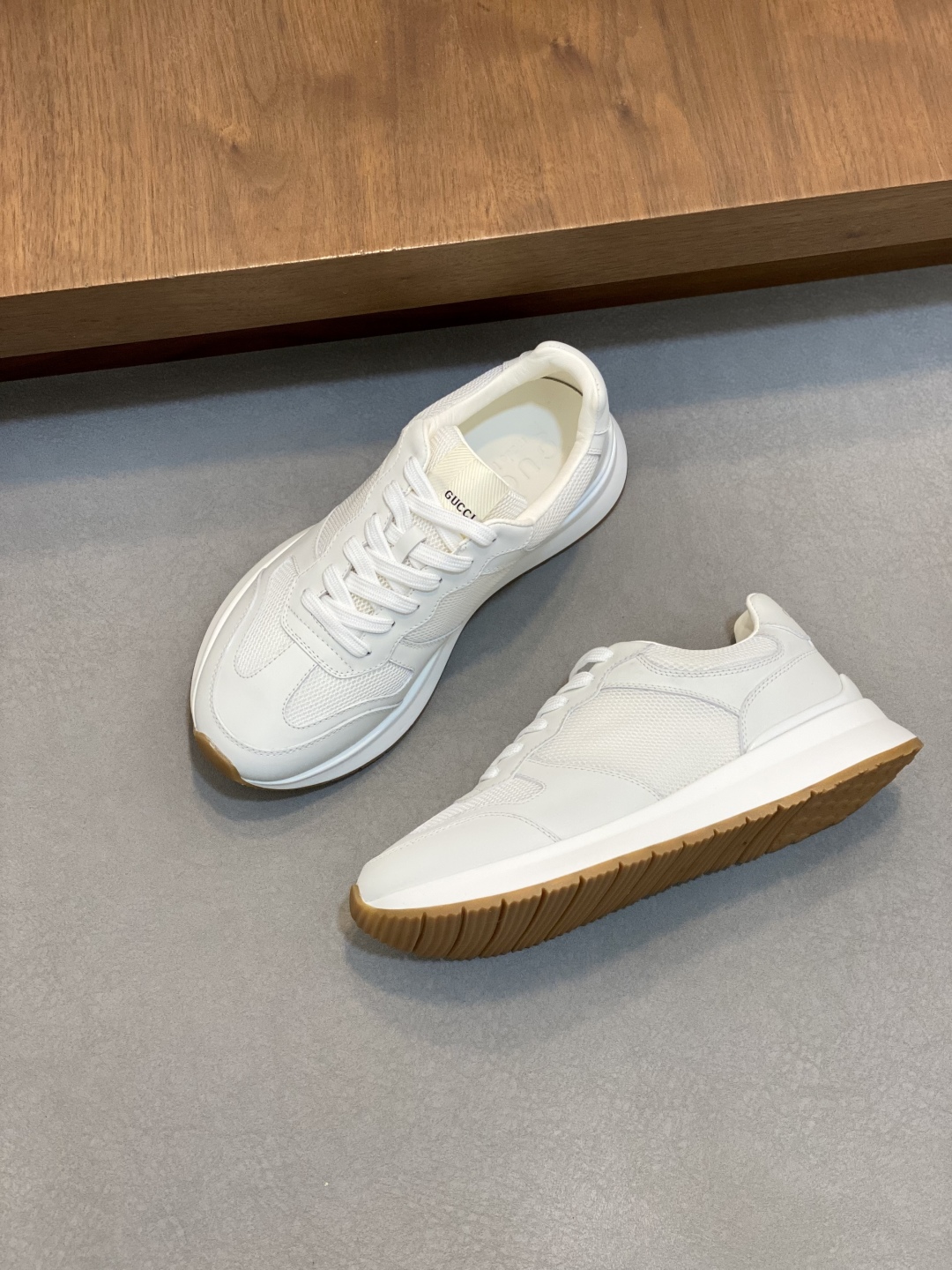 구찌 Gucci 스니커즈