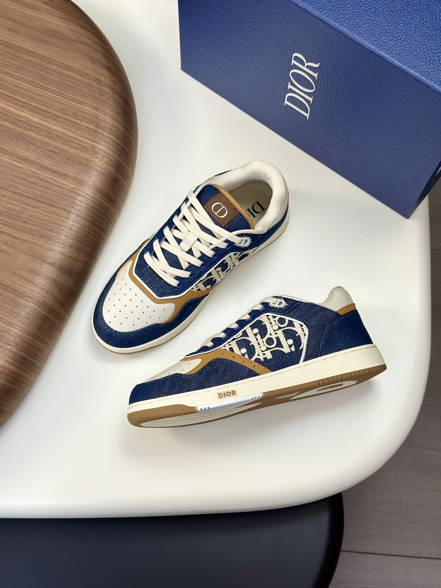 디올 Dior 스니커즈