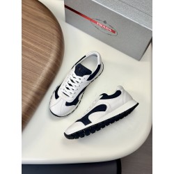 프라다 Prada 스니커즈