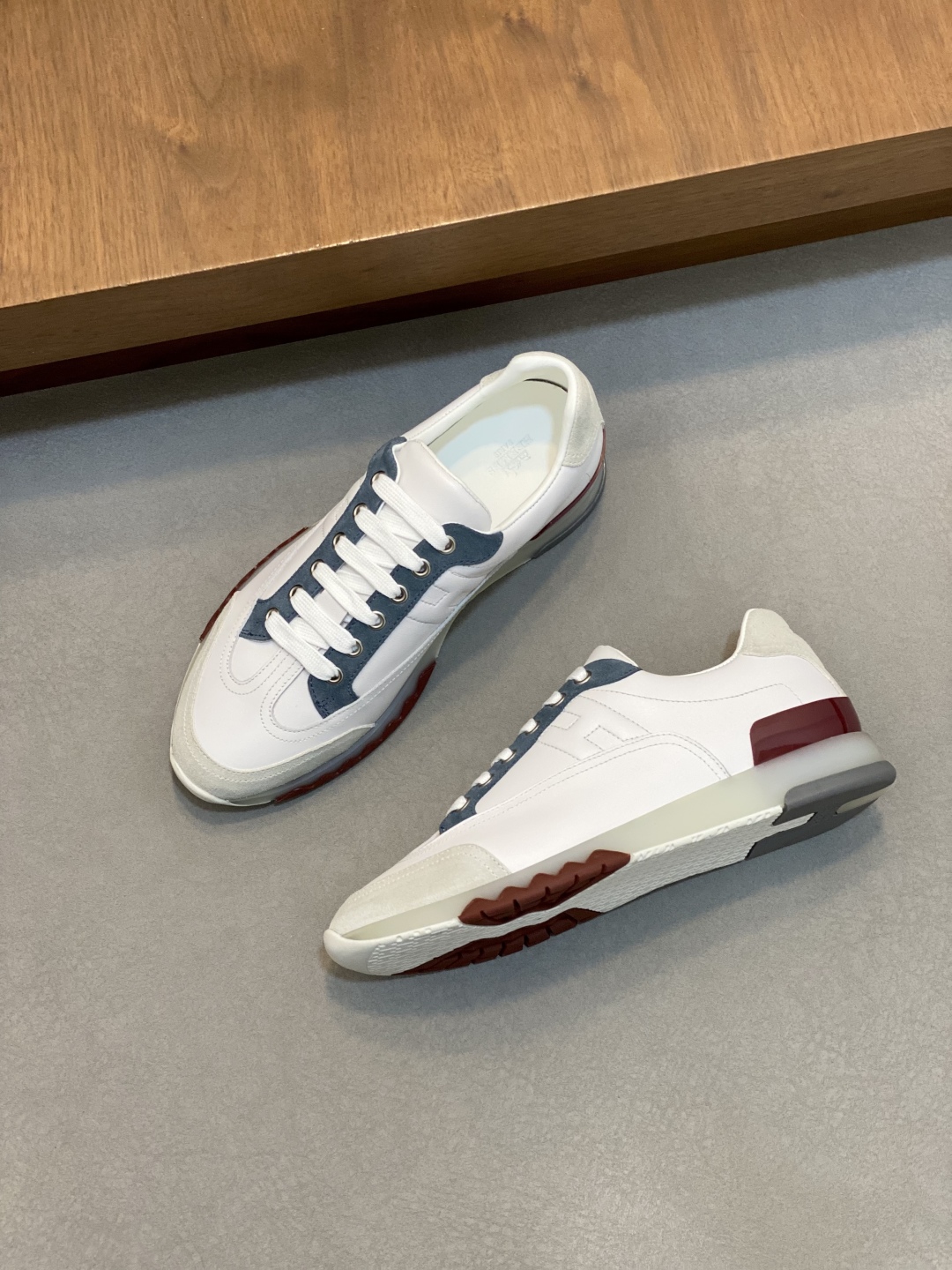 에르메스 Hermes 스니커즈