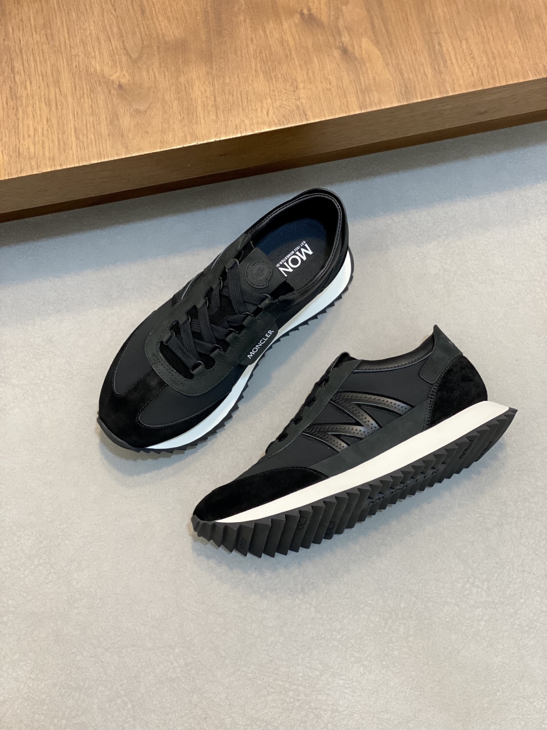 몽클레어 Moncler 스니커즈