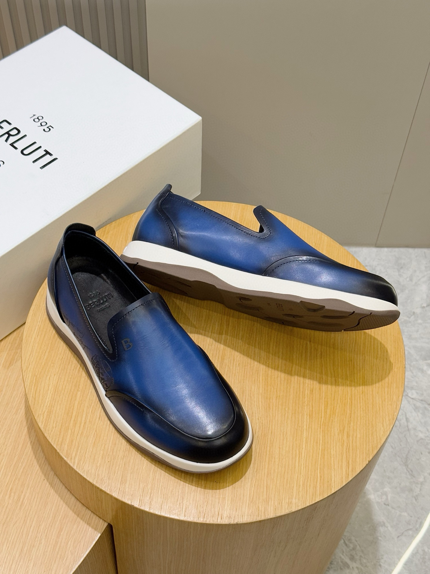벨루티 Berluti Scritto 로퍼