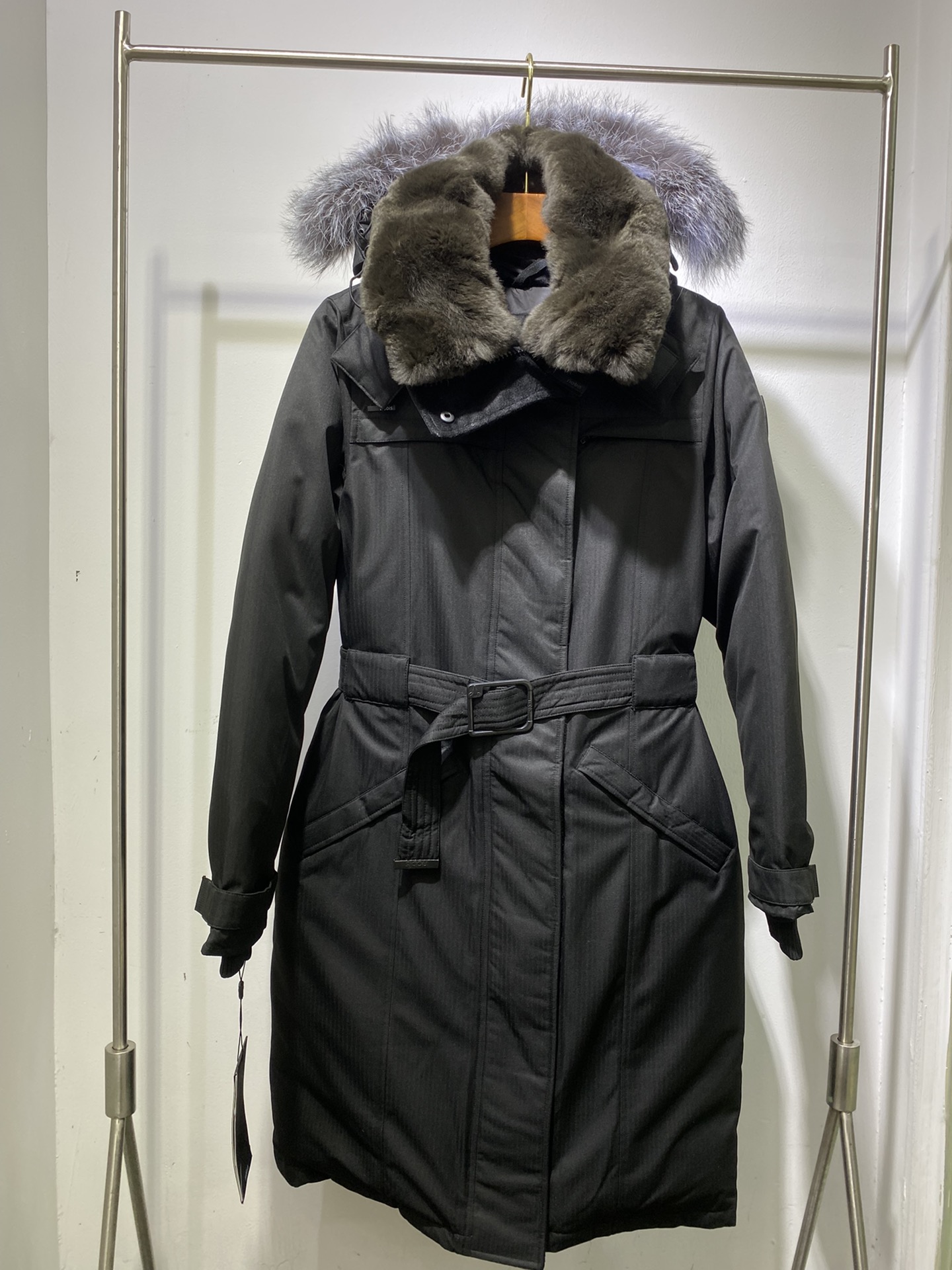 노비스 Nobis 코트