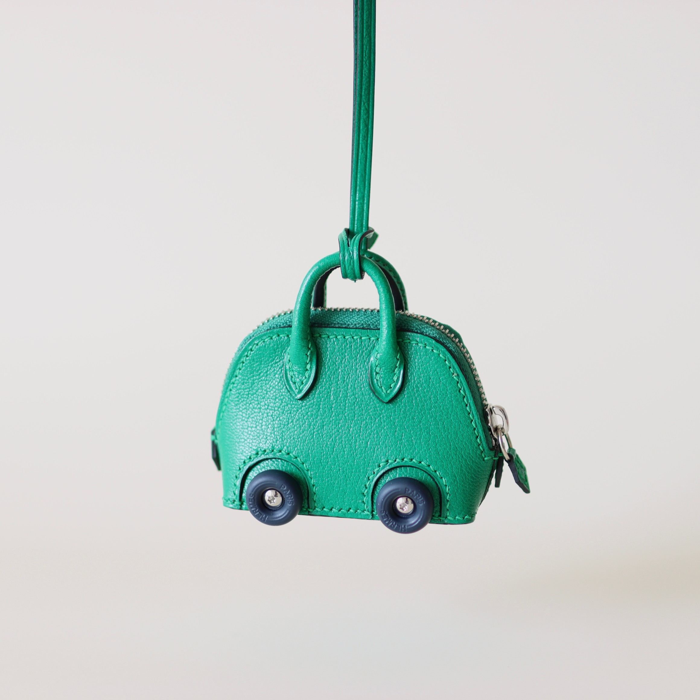 에르메스 Hermes Bolide on Wheels Bag green